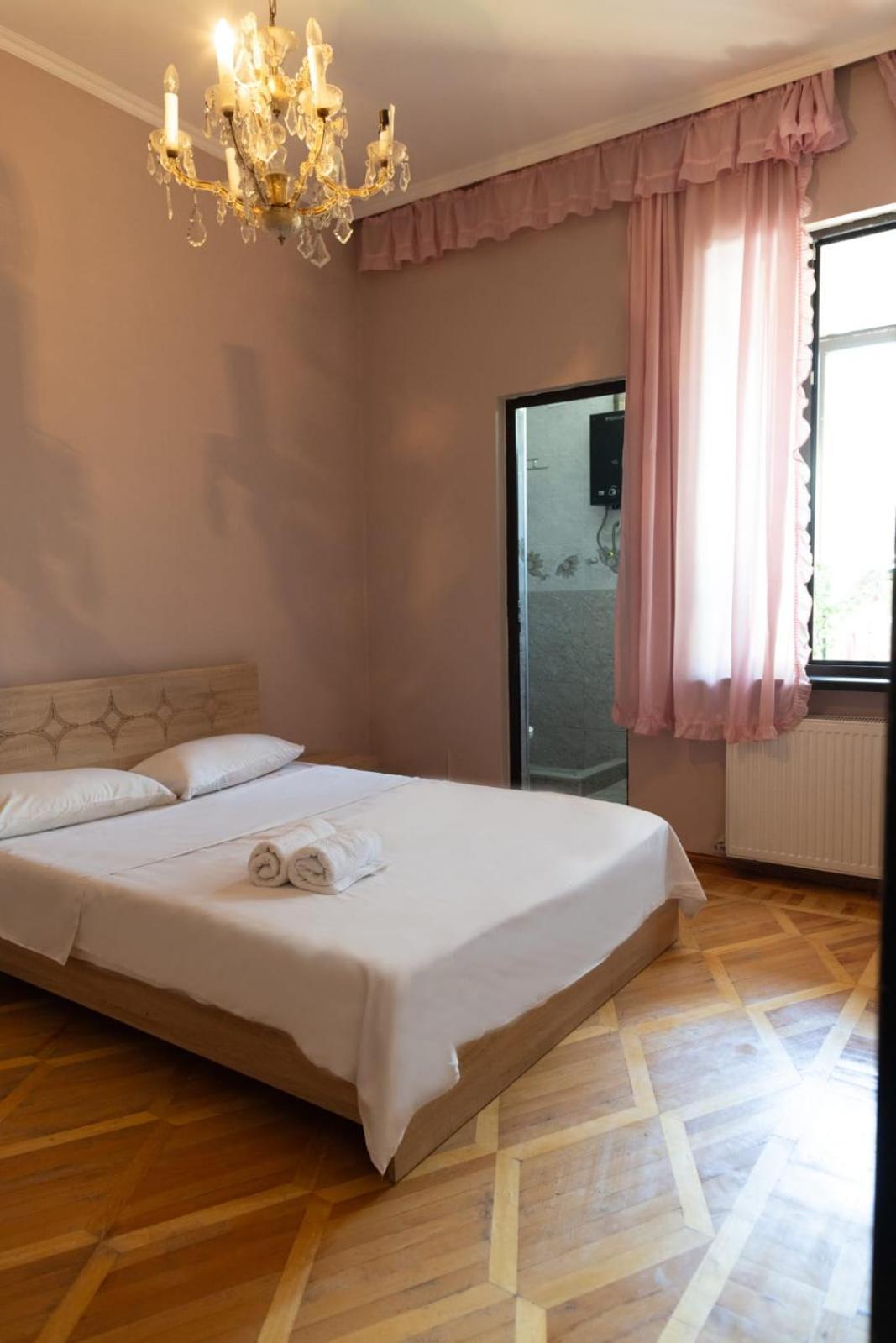 Wine House Hotel Tbilisi Exterior foto