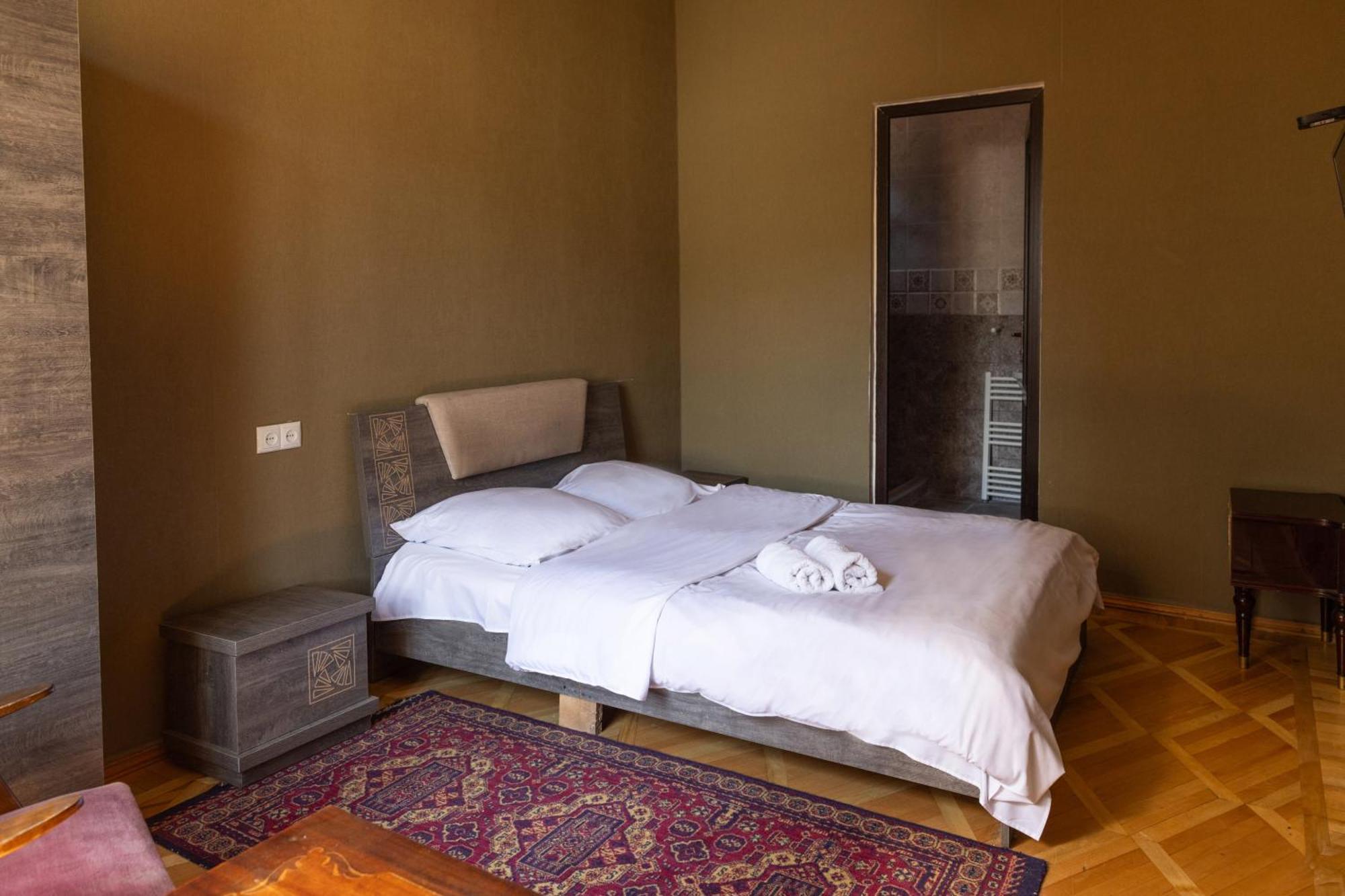 Wine House Hotel Tbilisi Cameră foto